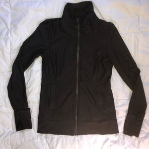 Mondetta performance jacket with thumb holes